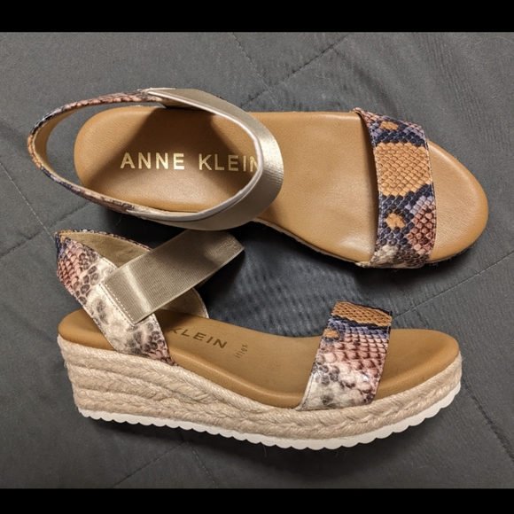 ✨Host Pick - Anne Klein Cara Espadrille Wedge Sandal - NEVER WORN Size 8 - Picture 10 of 11